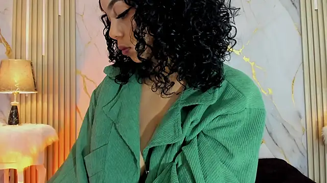 BeckyRusso online show from January 13, 3:28 pm