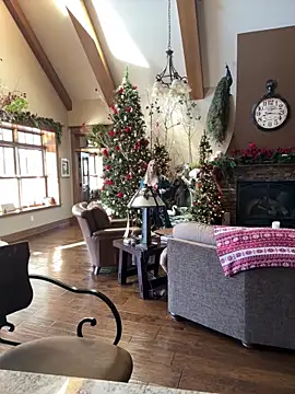 ItsDanniG online show from December 25, 3:17 pm