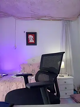 Snapshot of lilian_prada chatting on June 12, 7:35 pm lilian prada online show from June 12, 7:35 pm