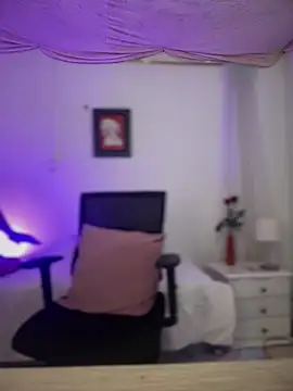 Snapshot of lilian_prada chatting on June 15, 5:15 pm lilian prada online show from June 15, 5:15 pm