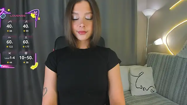 Snapshot of Alice_hailey_ chatting on April 28, 8:03 pm Alice hailey online show from April 28, 8:03 pm