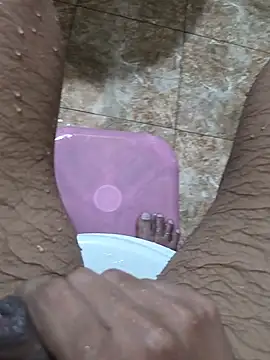 Snapshot of surfer_fun29 chatting on September 19, 4:03 am surfer fun29 online show from September 19, 4:03 am