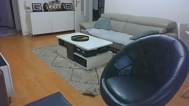 Snapshot of sarametisse26 chatting on October 6, 6:11 am sarametisse26 online show from October 6, 6:11 am