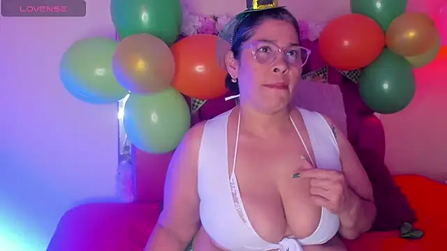 desire matture online show from March 17, 8:19 pm