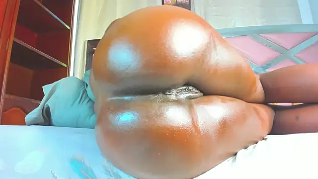 ebonnyygoddes online show from March 19, 7:06 pm