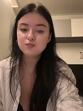 Angela Fosterr online show from November 8, 6:29 pm