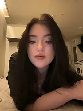 Angela Fosterr online show from February 6, 6:44 pm