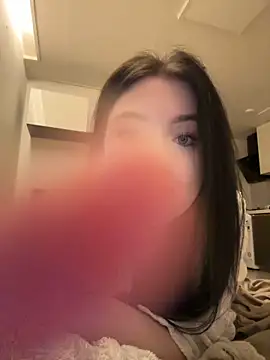 Snapshot of Angela_Fosterr chatting on May 18, 6:36 pm Angela Fosterr online show from May 18, 6:36 pm