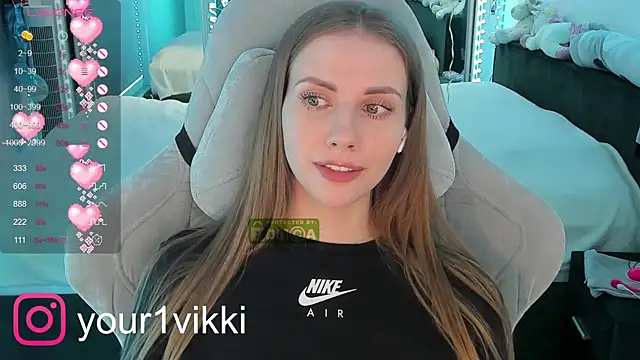 Snapshot of Vikki_Cheese chatting on December 4, 11:57 pm Vikki Cheese online show from December 4, 11:57 pm