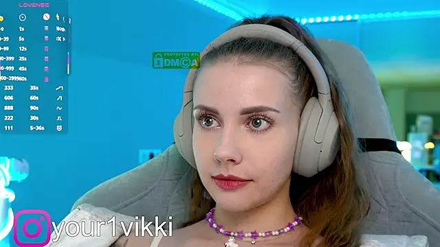 Vikki Cheese online show from February 8, 11:34 pm