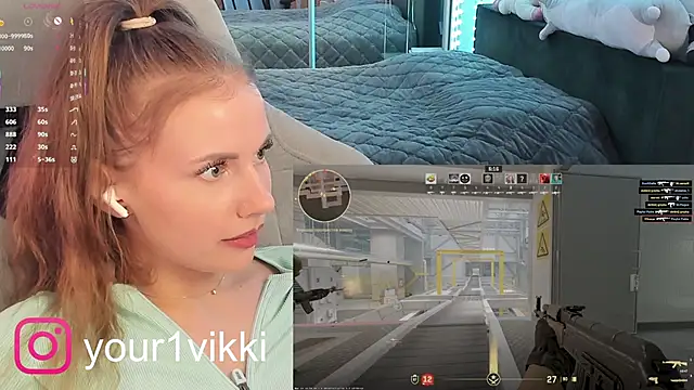 Snapshot of Vikki_Cheese chatting on March 17, 1:35 am Vikki Cheese online show from March 17, 1:35 am