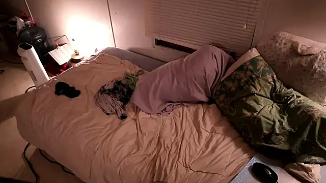 xxpixeyxx online show from September 10, 2:33 am