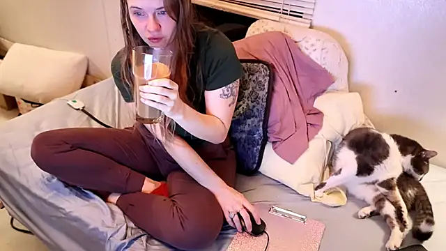 xxpixeyxx online show from October 9, 8:23 am