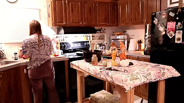 xxpixeyxx online show from October 31, 1:06 am