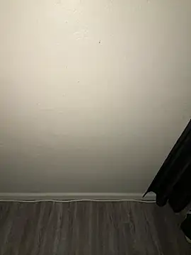 demonslayerr999 online show from December 24, 8:44 am