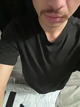 demonslayerr999 online show from February 22, 7:01 am