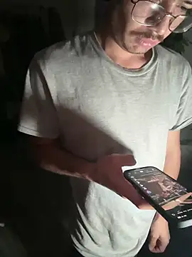 demonslayerr999 online show from September 18, 11:01 am