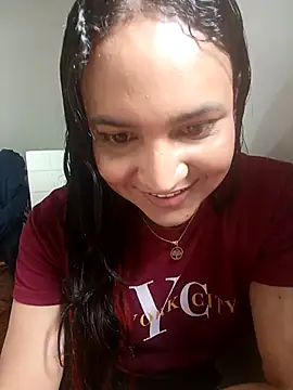 Andrys  online show from April 8, 9:15 pm