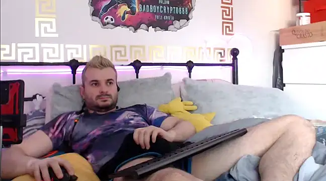 Snapshot of erotico69xxx chatting on February 28, 11:25 am erotico69xxx online show from February 28, 11:25 am