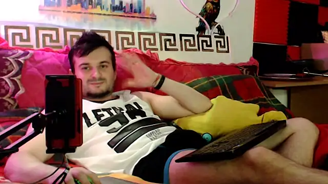 Snapshot of erotico69xxx chatting on June 8, 10:10 pm erotico69xxx online show from June 8, 10:10 pm