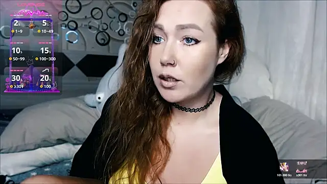 tia meow online show from November 8, 7:01 pm