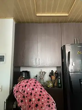 Ameellie online show from January 24, 2:30 pm