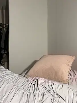 Ameellie online show from February 23, 6:01 pm