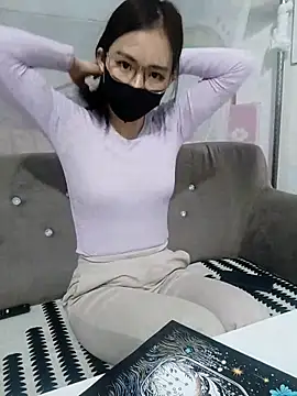 I AM NOT A SLUT online show from February 20, 9:00 am