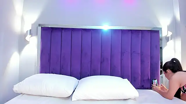 SaraRiley online show from October 25, 11:10 pm