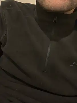 Snapshot of athenphysics chatting on January 6, 7:56 pm athenphysics online show from January 6, 7:56 pm