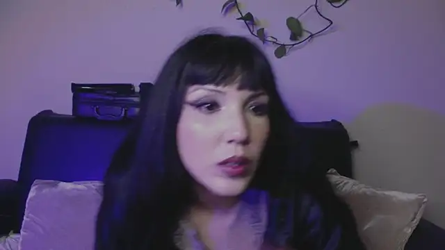 Snapshot of aomi_xo chatting on February 12, 7:55 am aomi xo online show from February 12, 7:55 am