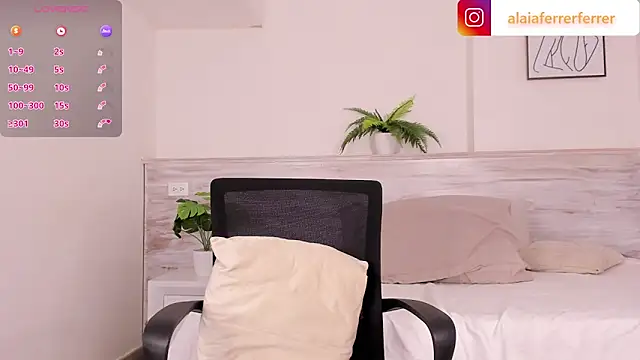 Snapshot of Alaia_Ferrer_ chatting on January 21, 12:15 am Alaia Ferrer online show from January 21, 12:15 am