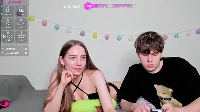 Emily and Ilumi online show from February 9, 6:47 pm