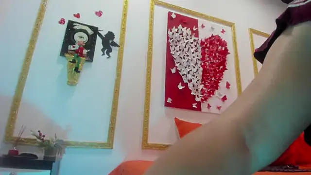 Snapshot of CandyQueenGold chatting on February 23, 6:45 pm CandyQueenGold online show from February 23, 6:45 pm