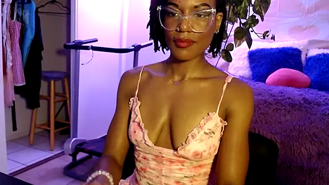 Snapshot of CocoSage chatting on November 14, 9:35 pm CocoSage online show from November 14, 9:35 pm