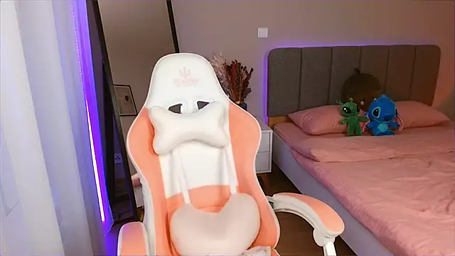 Mrs Tory online show from February 9, 6:33 am