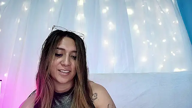 Natasha Wilde  online show from December 13, 10:55 pm