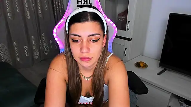 EveEvian online show from February 23, 8:22 pm