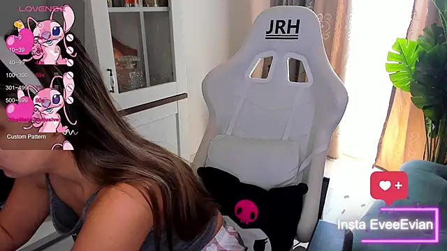 EveEvian online show from March 10, 10:15 am