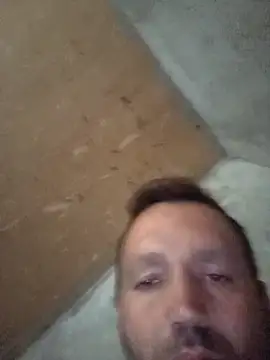 Snapshot of florin421 chatting on October 18, 8:04 am florin421 online show from October 18, 8:04 am