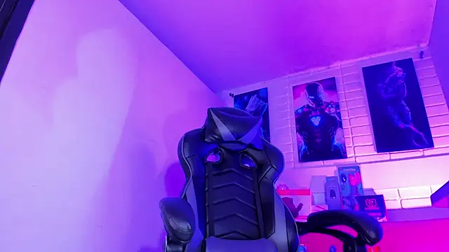 Alahia Rodriguez online show from February 20, 8:14 pm