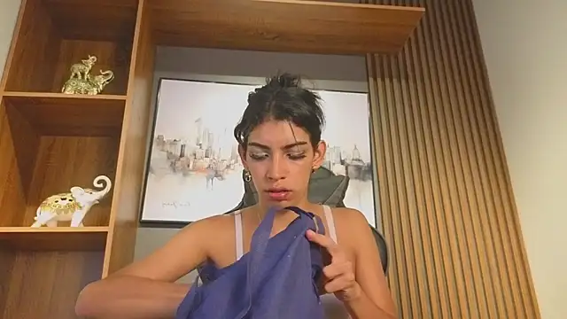 Alahia Rodriguez online show from March 20, 2:11 pm