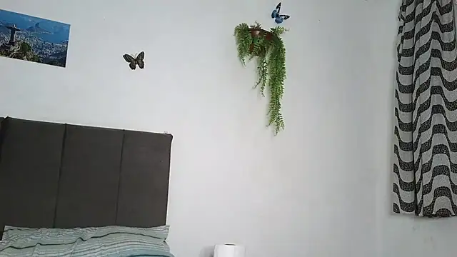 SiminFox online show from April 12, 3:06 pm