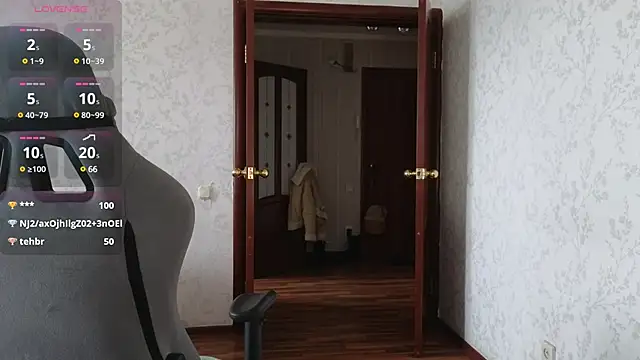 Snapshot of Nelly_Fischer chatting on December 18, 10:40 am Nelly Fischer online show from December 18, 10:40 am