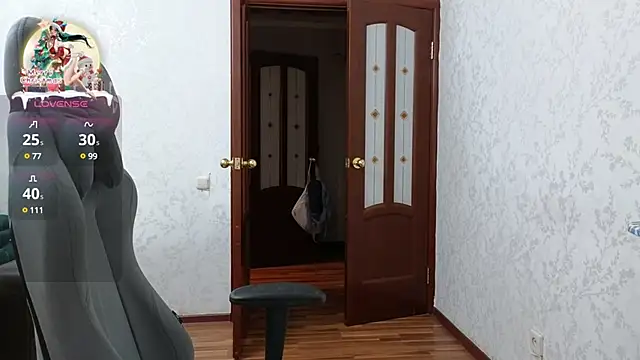 Snapshot of Nelly_Fischer chatting on December 22, 3:44 pm Nelly Fischer online show from December 22, 3:44 pm