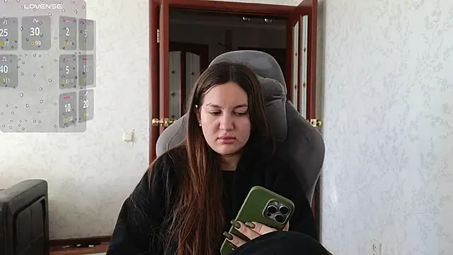 Snapshot of Nelly_Fischer chatting on January 11, 11:02 am Nelly Fischer online show from January 11, 11:02 am