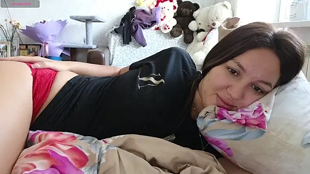 Snapshot of Nelly_Fischer chatting on February 13, 7:13 am Nelly Fischer online show from February 13, 7:13 am