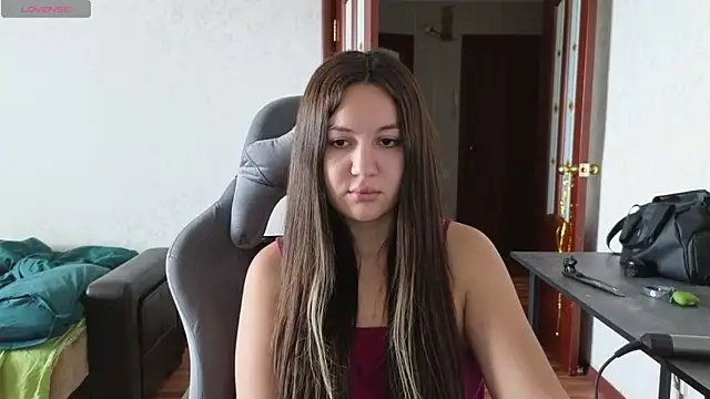 Snapshot of Nelly_Fischer chatting on March 6, 7:57 am Nelly Fischer online show from March 6, 7:57 am