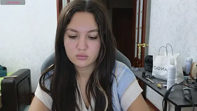 Snapshot of Nelly_Fischer chatting on March 11, 6:08 pm Nelly Fischer online show from March 11, 6:08 pm