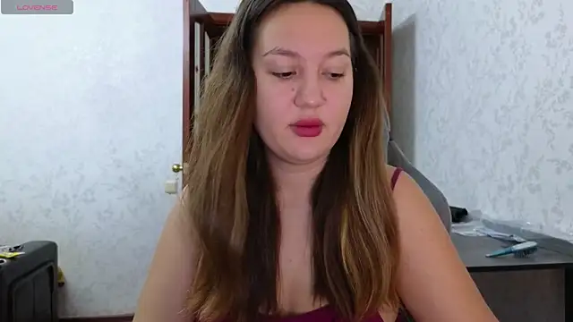 Snapshot of Nelly_Fischer chatting on August 8, 6:32 pm Nelly Fischer online show from August 8, 6:32 pm
